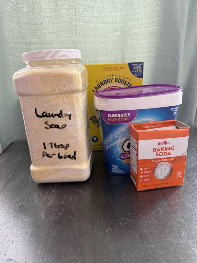 powdered laundry detergent